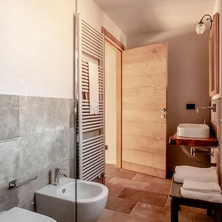 Boschetto Altalanga Bed & Breakfast 4*