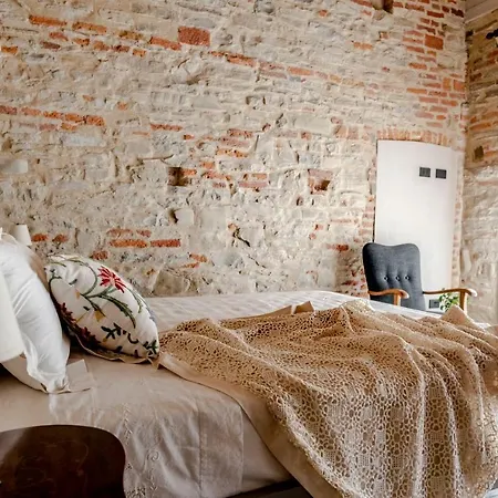 Bed & Breakfast Boschetto Altalanga 4*