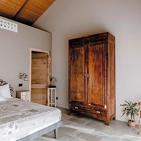 Boschetto Altalanga Bed & Breakfast 4*