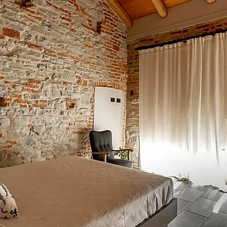 Bed & Breakfast Boschetto Altalanga 4*